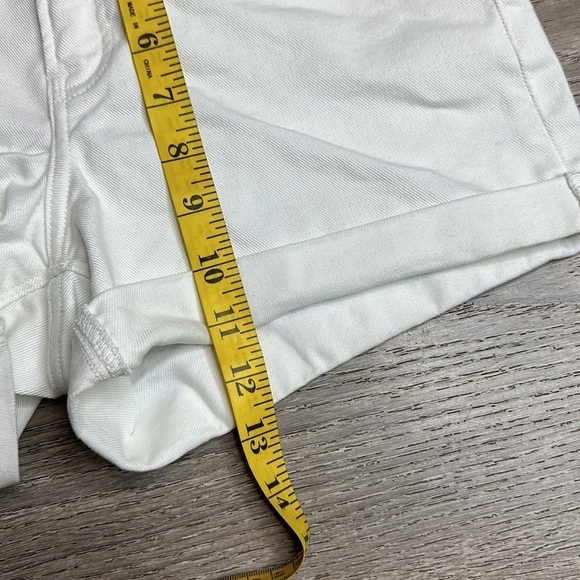 Express Women’s Shortie Mid-Rise White Convertible Hem Jean Shorts Sz 0 - Picture 10 of 10